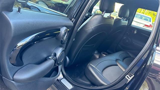 Photo of 2018 Black MINI Hardtop