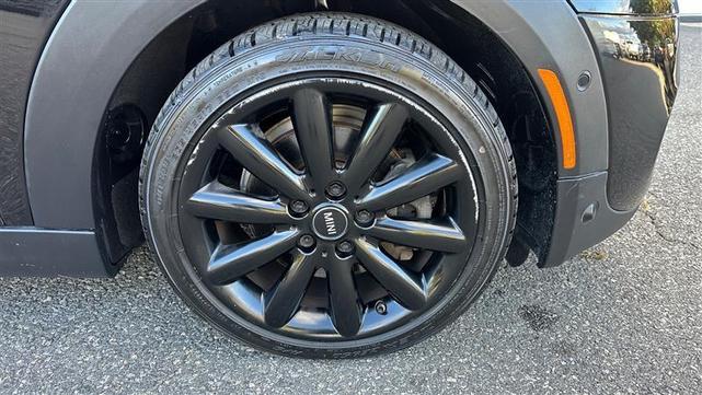 Photo of 2018 Black MINI Hardtop