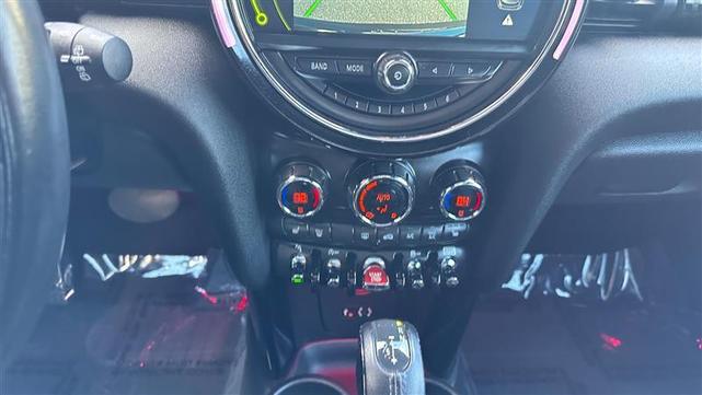 Photo of 2018 Black MINI Hardtop