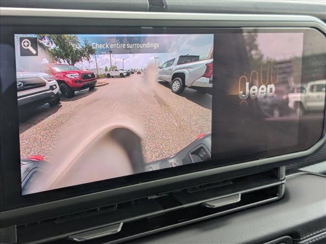 Photo of 2025 Granite Crystal Metallic Clearcoat Jeep Gladiator