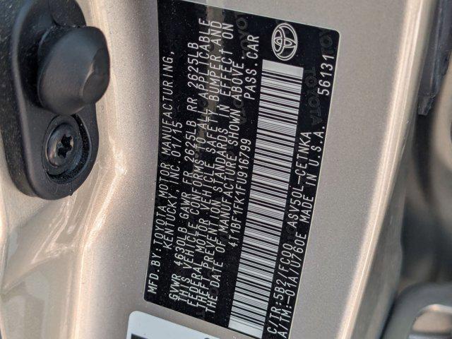 Photo of 2015 Creme Brulee Mica Toyota Camry