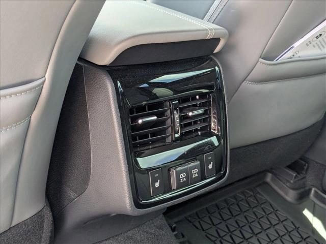 Photo of 2019 Brownstone Toyota Avalon Hybrid