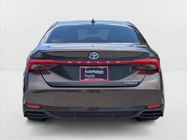 Photo of 2019 Brownstone Toyota Avalon Hybrid