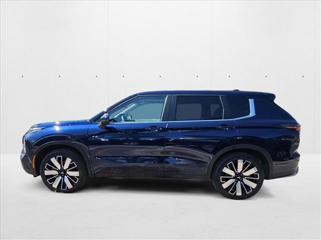 Photo of 2025 Cosmic Blue Metallic Mitsubishi Outlander