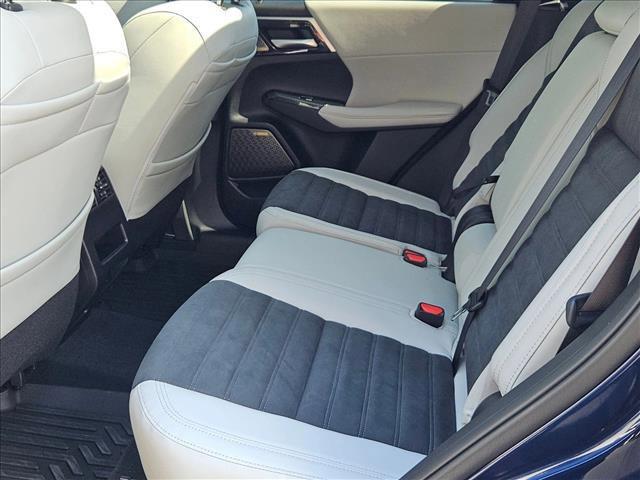 Photo of 2025 Cosmic Blue Metallic Mitsubishi Outlander