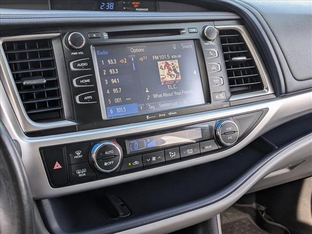 Photo of 2018 Predawn Gray Mica Toyota Highlander