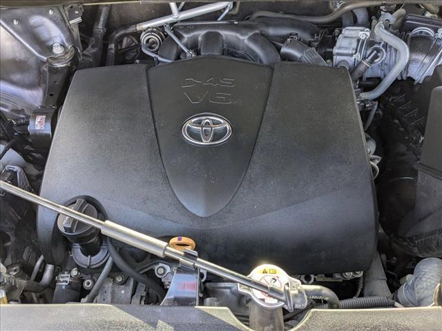 Photo of 2018 Predawn Gray Mica Toyota Highlander