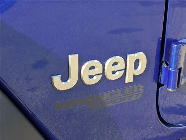 Photo of 2018 Ocean Blue Metallic Clearcoat Jeep Wrangler