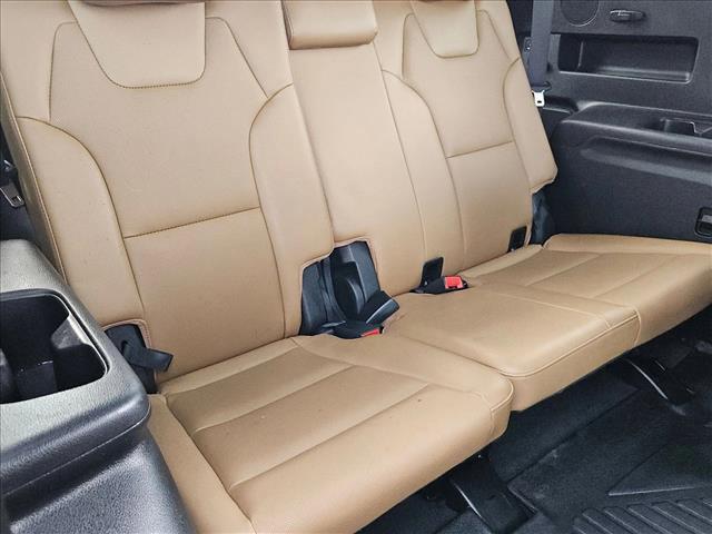 Photo of 2022 Dark Moss Kia Telluride