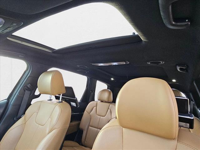 Photo of 2022 Dark Moss Kia Telluride