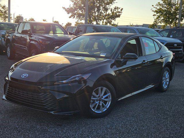 Photo of 2025 Midnight Black Metallic Toyota Camry
