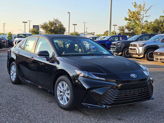 Photo of 2025 Midnight Black Metallic Toyota Camry