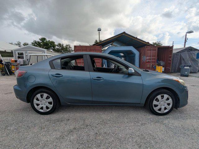 Photo of 2011 Gunmetal Blue Mica Mazda Mazda3