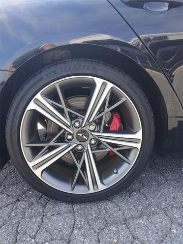 Photo of 2024 Vik Black Genesis G70