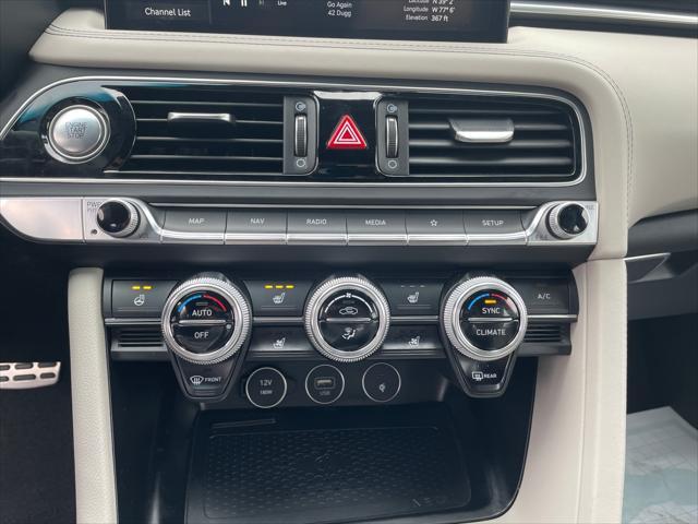 Photo of 2023 Vik Black Genesis G70