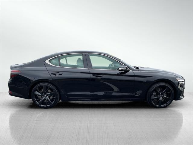 Photo of 2023 Vik Black Genesis G70