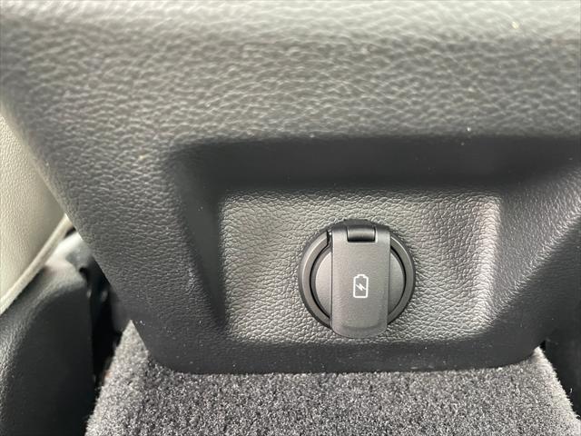 Photo of 2023 Vik Black Genesis G70