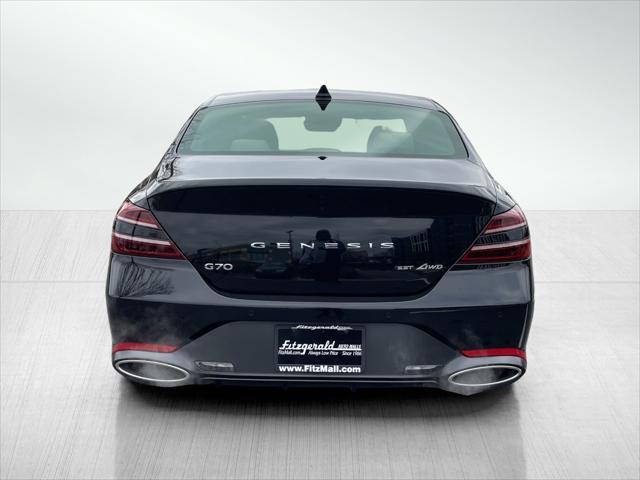 Photo of 2023 Vik Black Genesis G70