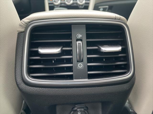 Photo of 2023 Vik Black Genesis G70
