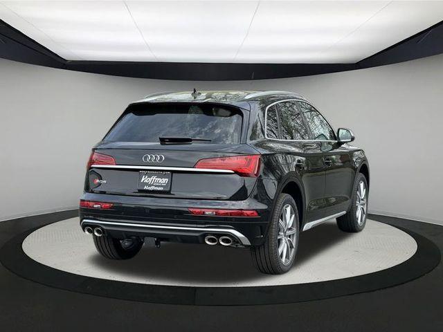 Photo of 2025 Mythos Black Metallic Audi SQ5