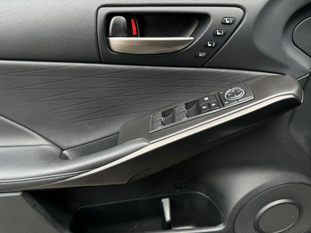 Photo of 2022 Black Lexus IS 350