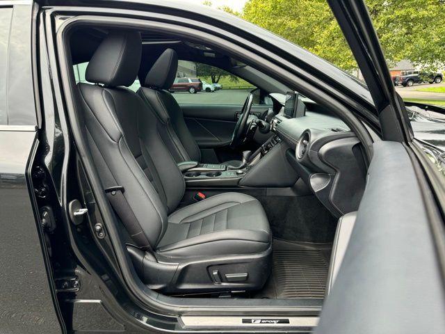 Photo of 2022 Black Lexus IS 350