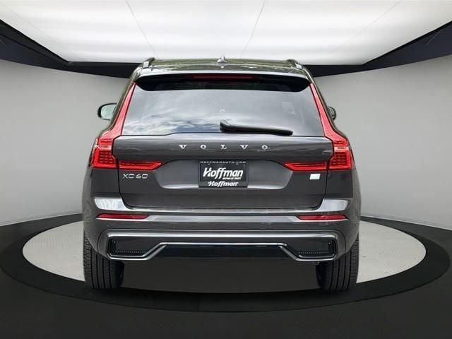 Photo of 2024 Gray Volvo XC60 Recharge Plug-In Hybrid