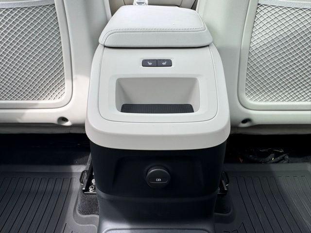 Photo of 2024 Gray Volvo XC60 Recharge Plug-In Hybrid