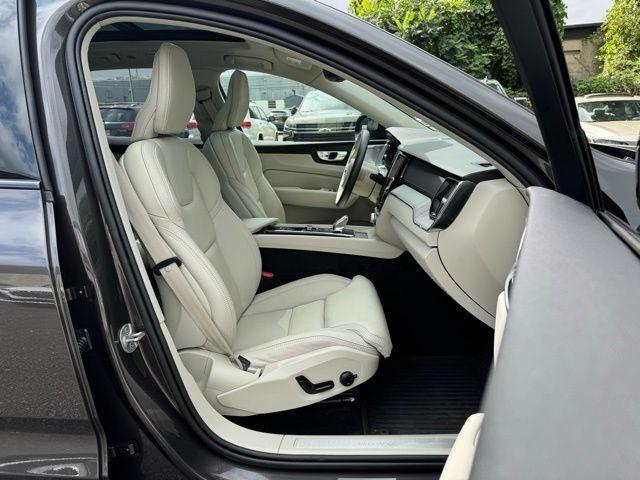 Photo of 2024 Gray Volvo XC60 Recharge Plug-In Hybrid