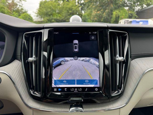 Photo of 2024 Gray Volvo XC60 Recharge Plug-In Hybrid