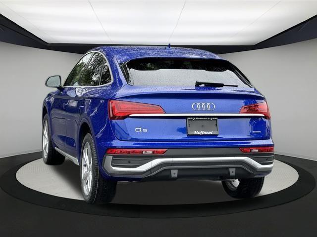 Photo of 2021 Ultra Blue Metallic Audi Q5