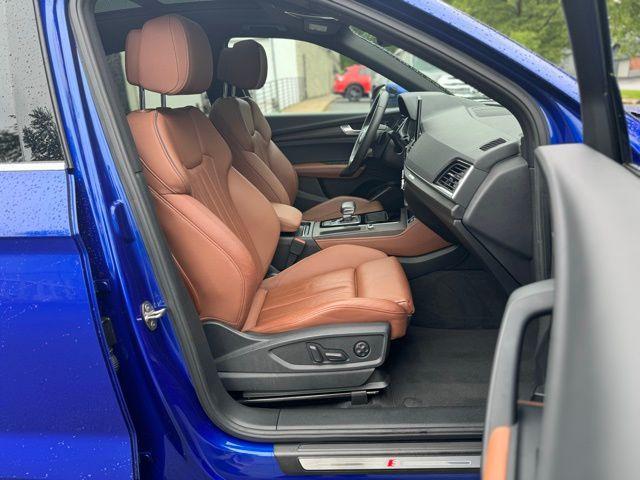 Photo of 2021 Ultra Blue Metallic Audi Q5