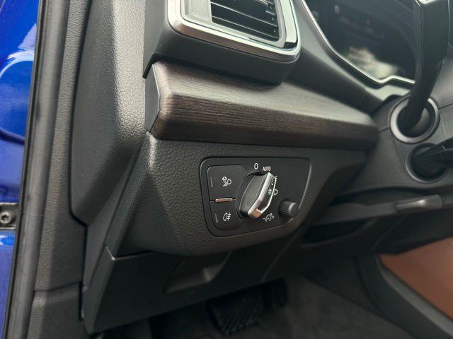 Photo of 2021 Ultra Blue Metallic Audi Q5