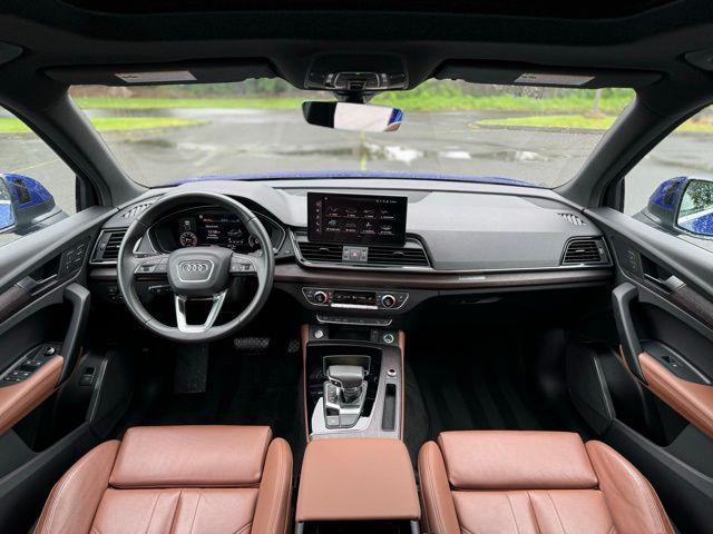 Photo of 2021 Ultra Blue Metallic Audi Q5