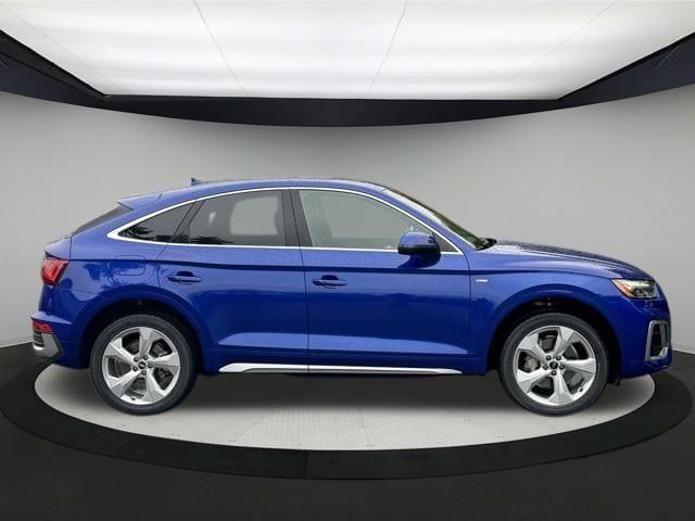 Photo of 2021 Ultra Blue Metallic Audi Q5