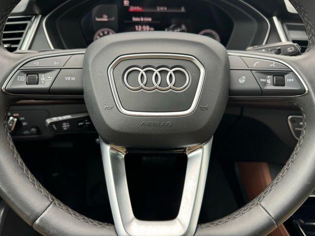 Photo of 2021 Ultra Blue Metallic Audi Q5