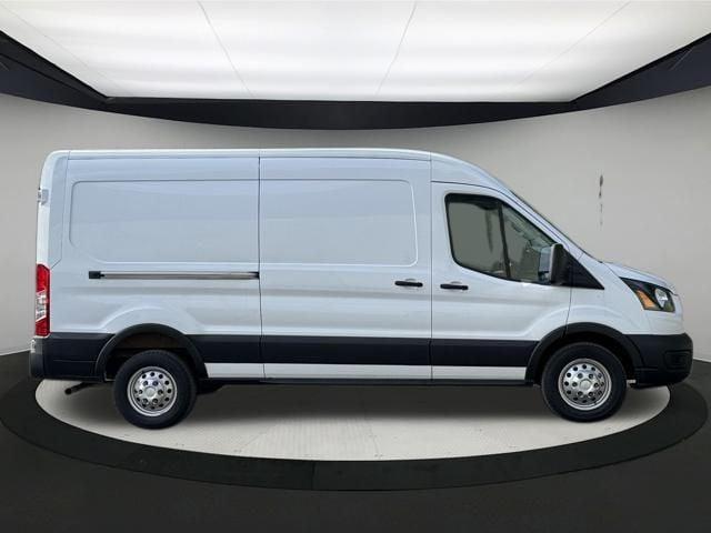 Photo of 2023 Oxford White Ford Transit-250