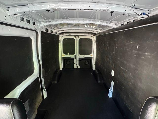 Photo of 2023 Oxford White Ford Transit-250