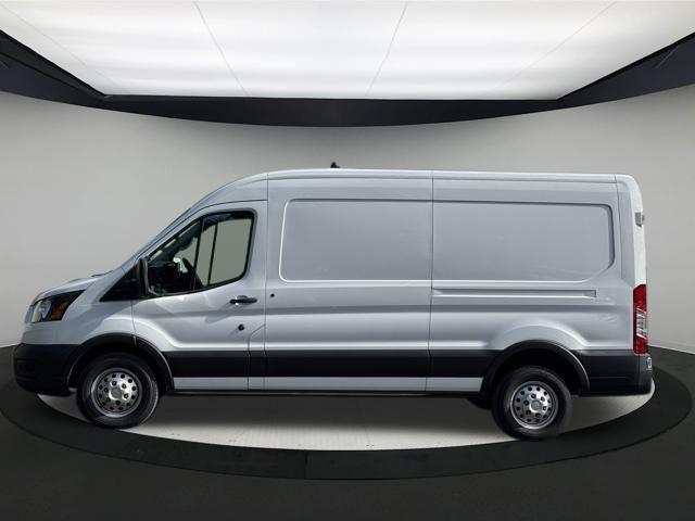 Photo of 2023 Oxford White Ford Transit-250