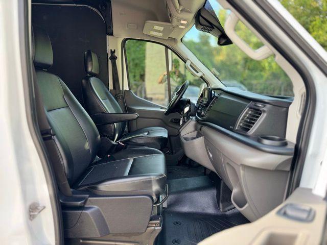 Photo of 2023 Oxford White Ford Transit-250