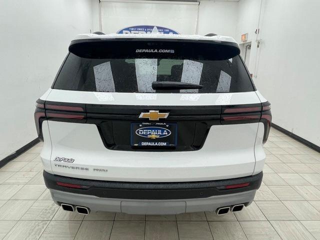 Photo of 2026 Summit White Chevrolet Traverse