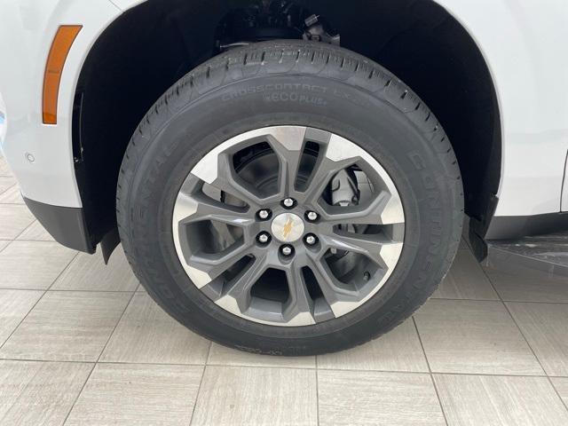 Photo of 2025 Summit White Chevrolet Tahoe