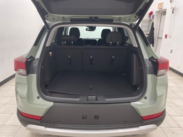Photo of 2026 Green Chevrolet Trailblazer