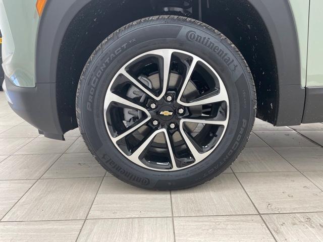 Photo of 2026 Green Chevrolet Trailblazer