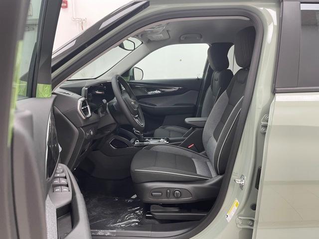 Photo of 2026 Green Chevrolet Trailblazer