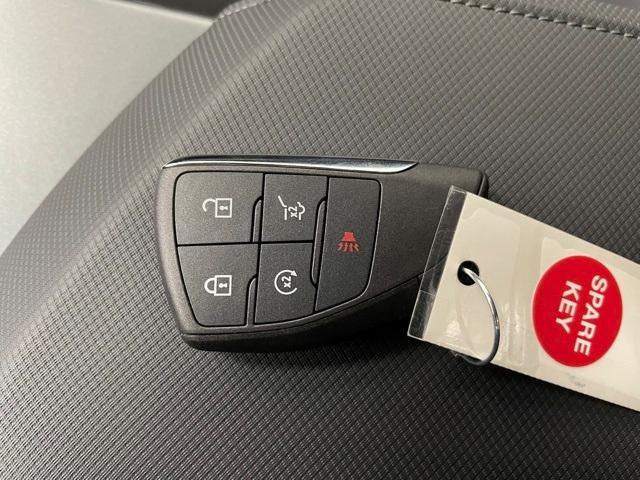 Photo of 2025 Black Chevrolet Equinox EV