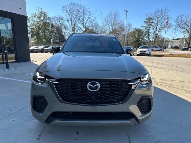 Photo of 2025 Zircon Mazda CX-70