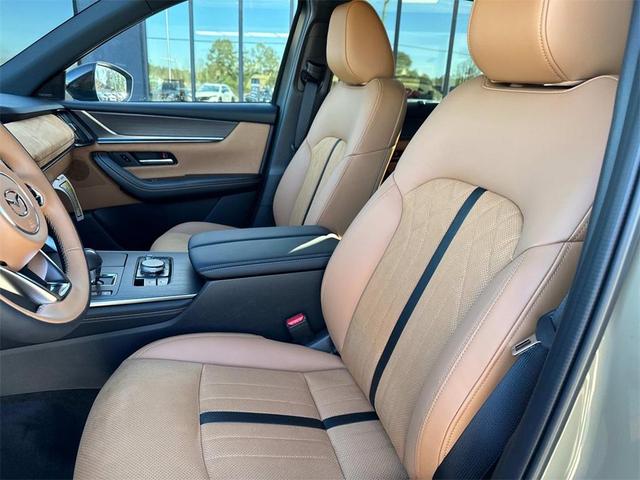 Photo of 2025 Zircon Mazda CX-70