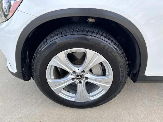 Photo of 2017 White Mercedes-Benz GLC 300