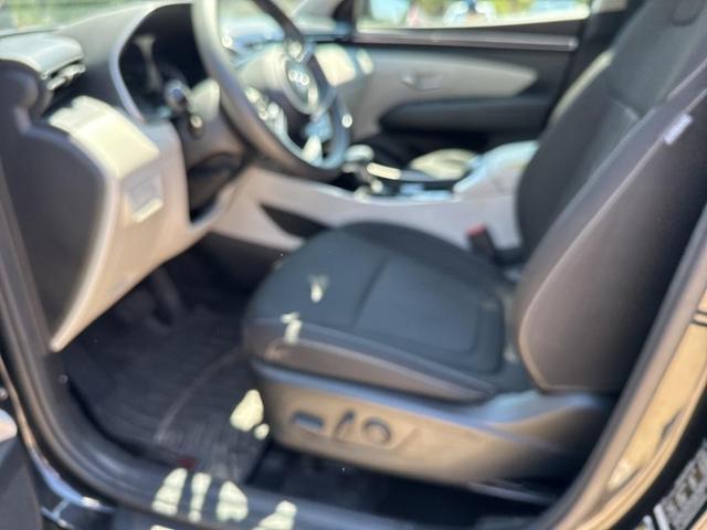 Photo of 2023 Phantom Black Hyundai TUCSON